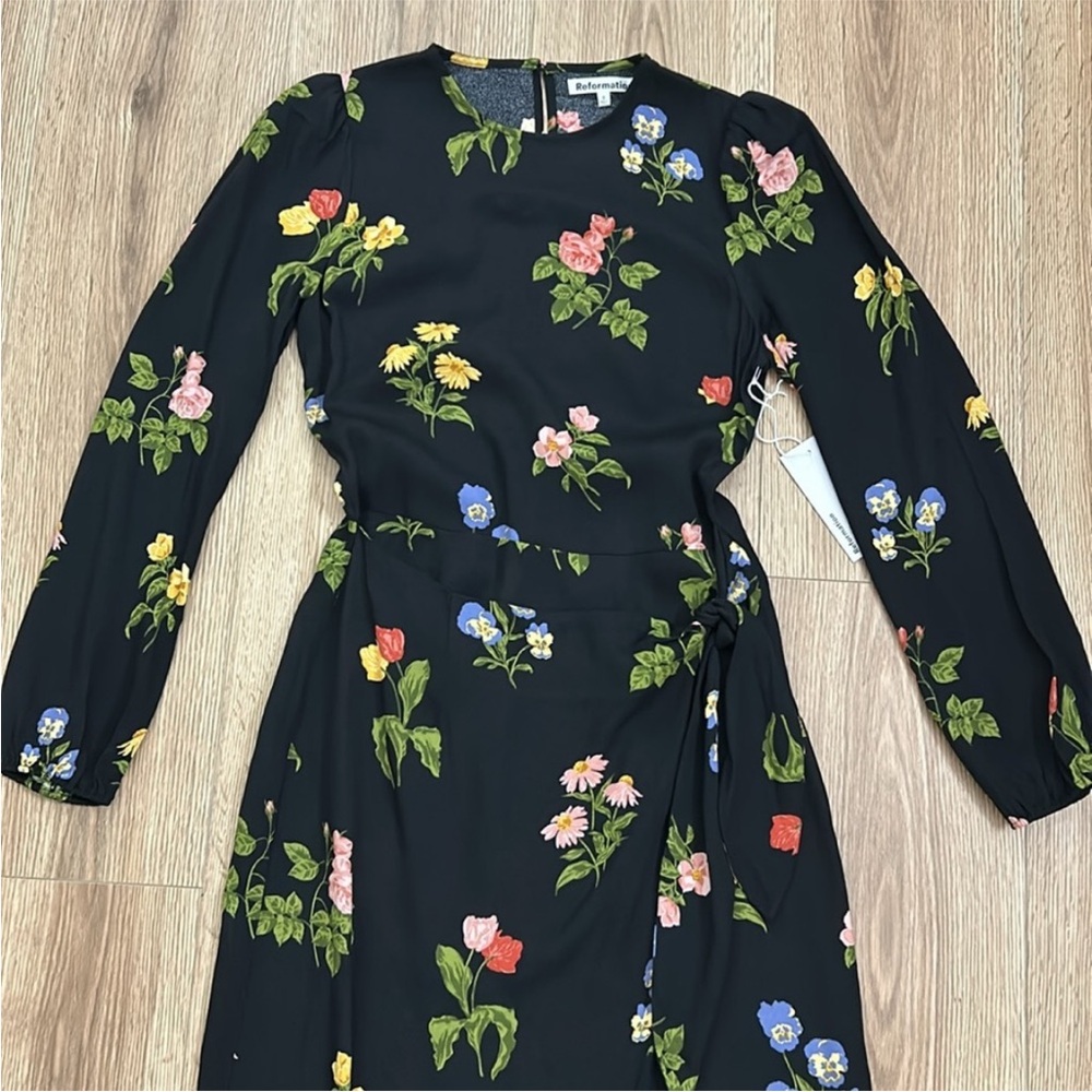 REFORMATION WRAP DRESS - Picture 3 of 3